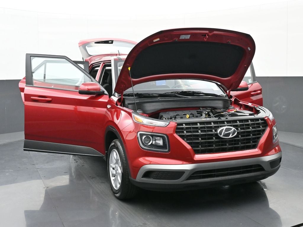 2025 Hyundai Venue SE