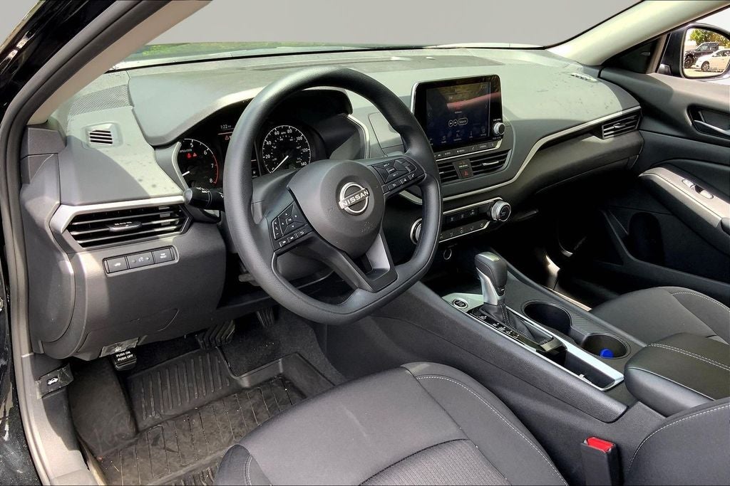 2025 Nissan Altima S