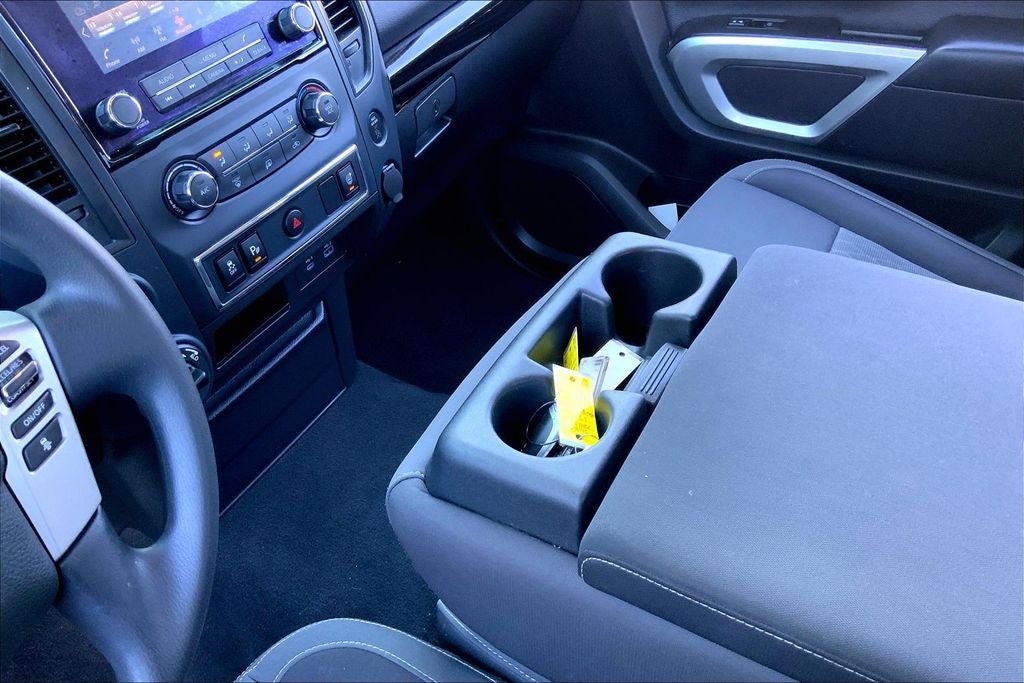 2024 Nissan Titan SV