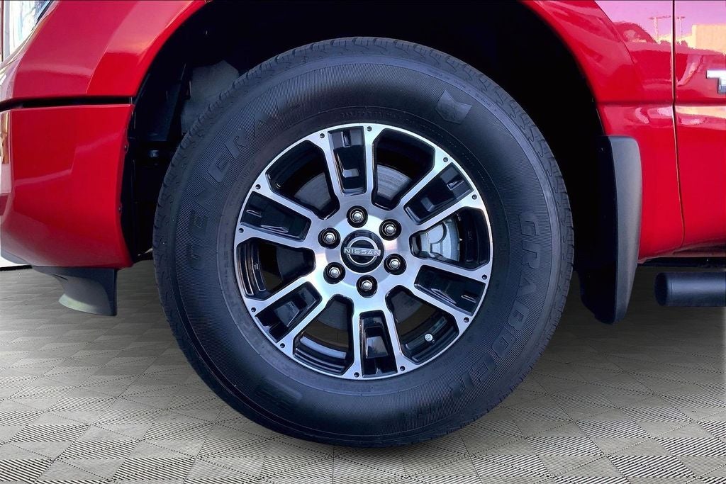 2024 Nissan Titan SV