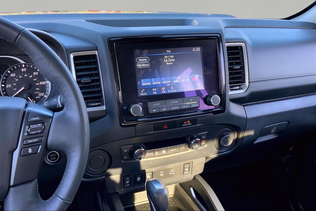 2023 Nissan Frontier SV