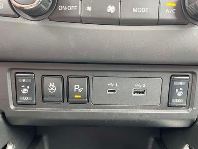 2023 Nissan Frontier SV