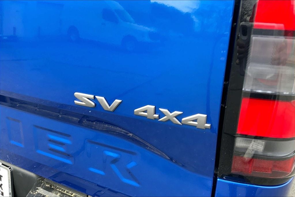 2024 Nissan Frontier SV