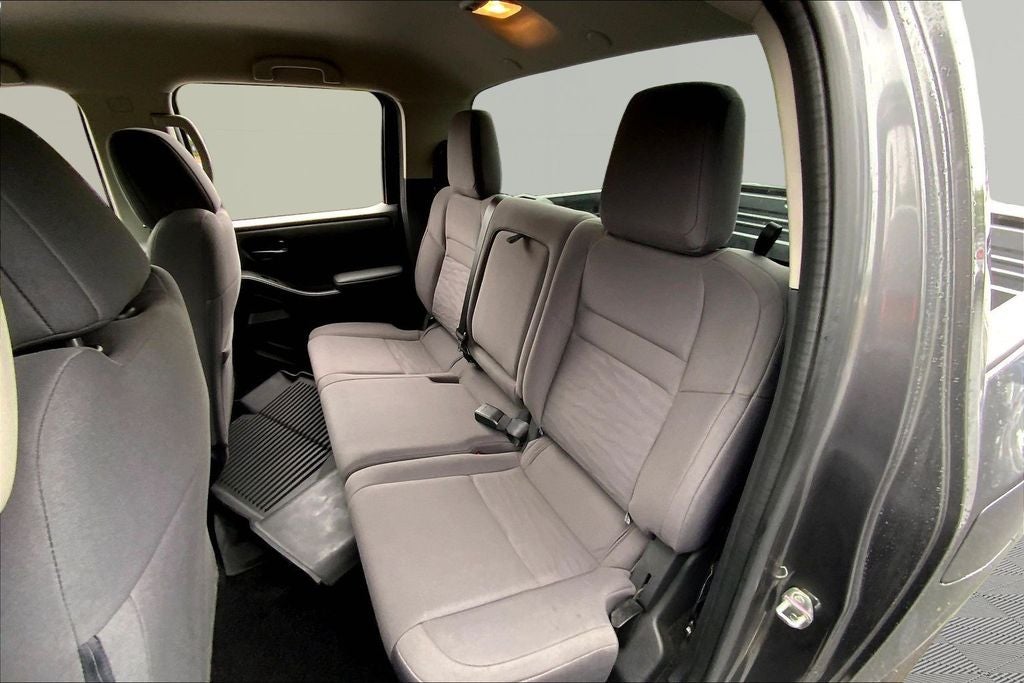 2022 Nissan Frontier S