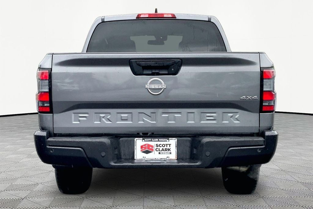 2022 Nissan Frontier S