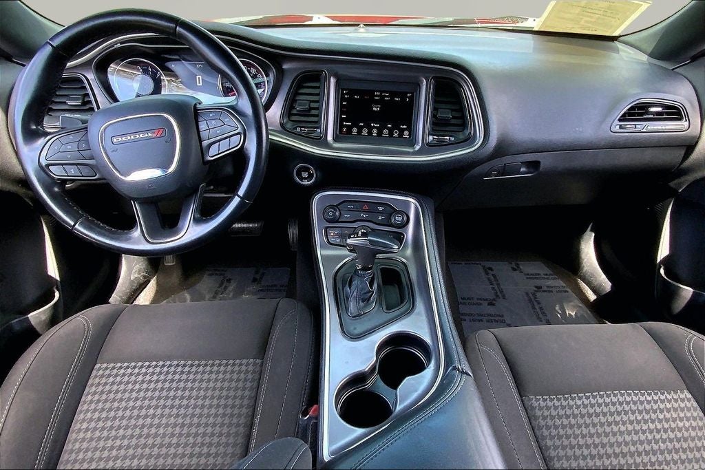 2021 Dodge Challenger SXT