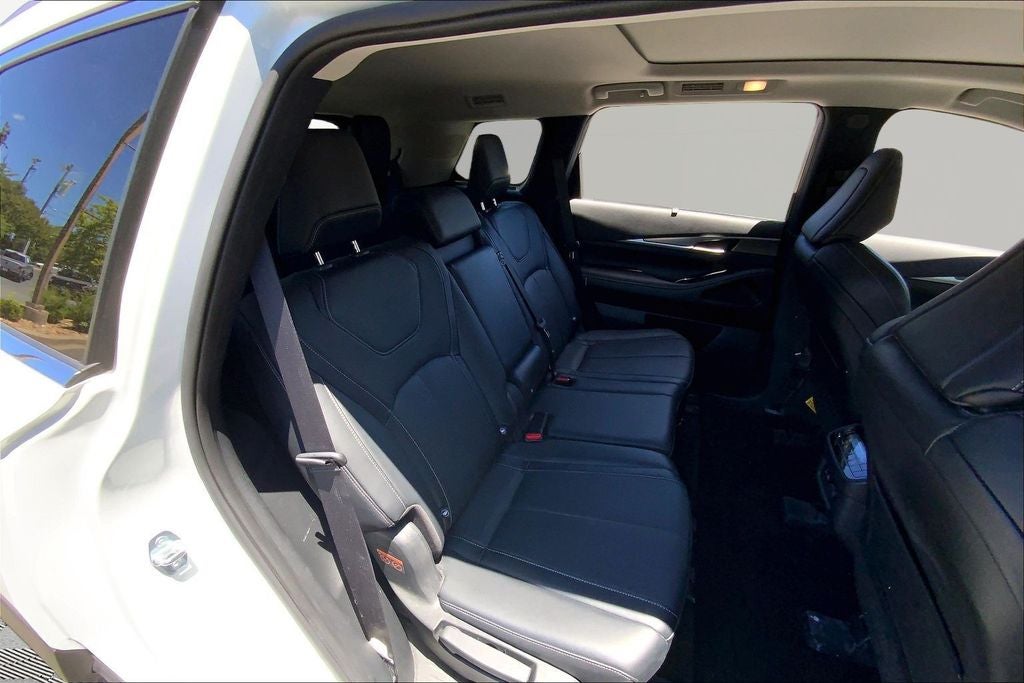 2024 INFINITI QX60 LUXE