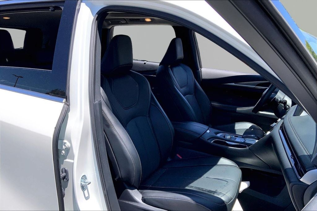 2024 INFINITI QX60 LUXE