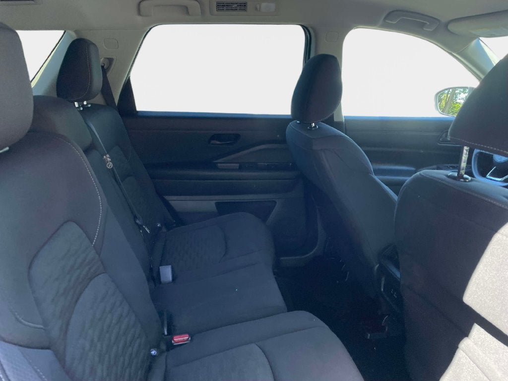 2024 Nissan Pathfinder S