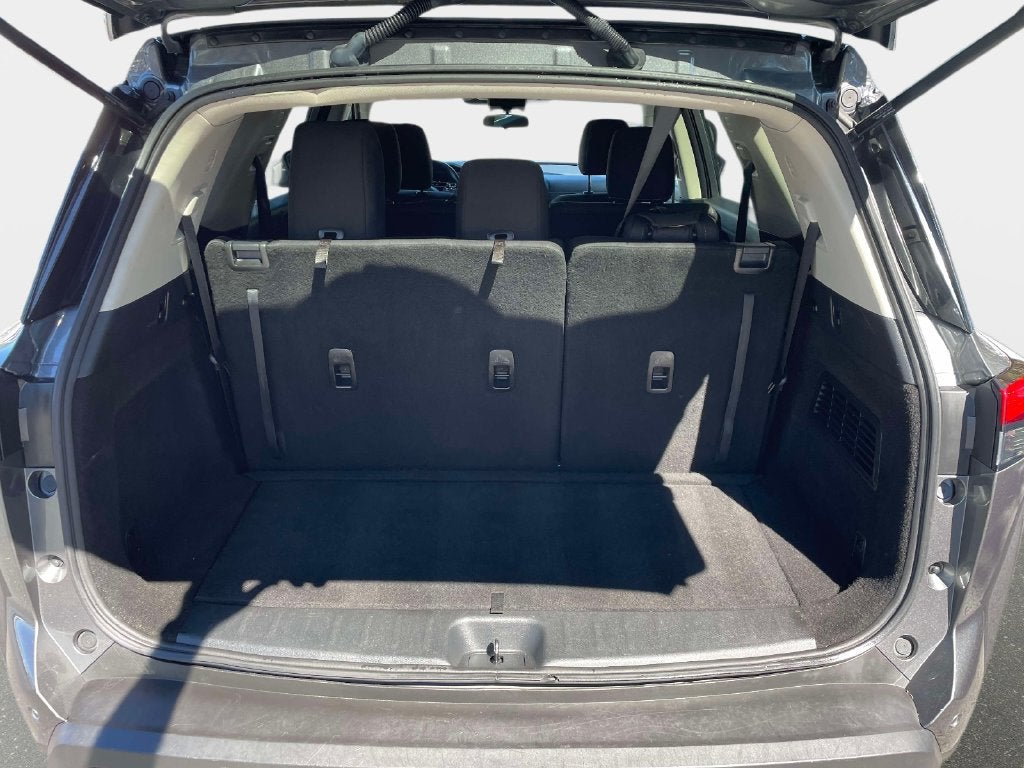 2024 Nissan Pathfinder S