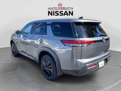 2024 Nissan Pathfinder S