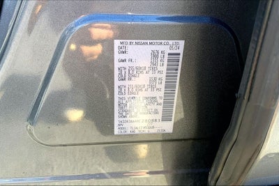 2024 Nissan Pathfinder SV