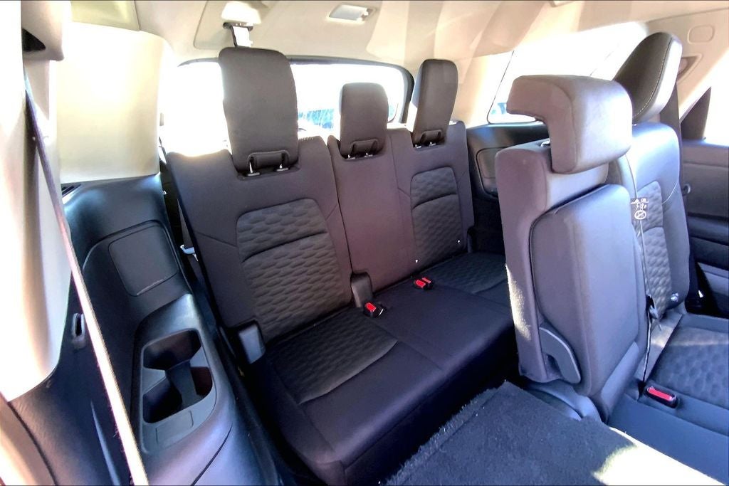 2024 Nissan Pathfinder SV