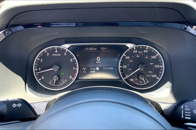 2025 Nissan Pathfinder SV