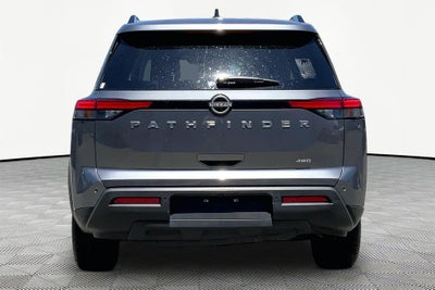 2025 Nissan Pathfinder SV