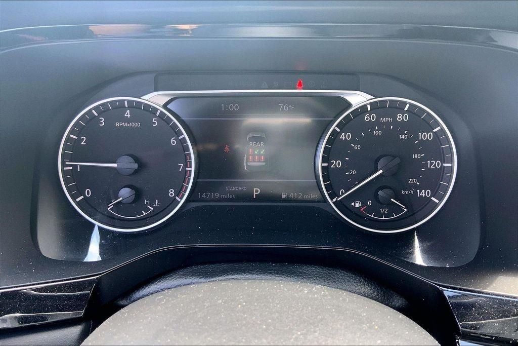 2025 Nissan Pathfinder SL