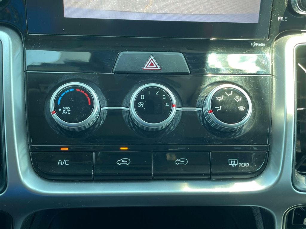 2023 Kia Sorento LX