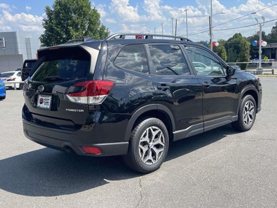 2024 Subaru Forester Premium
