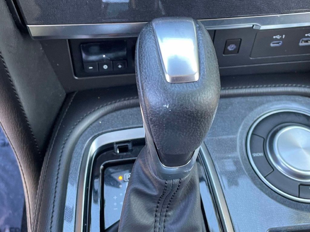 2024 Nissan Armada SV