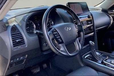 2024 INFINITI QX80 LUXE