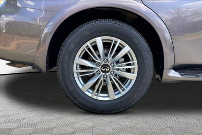 2024 INFINITI QX80 LUXE