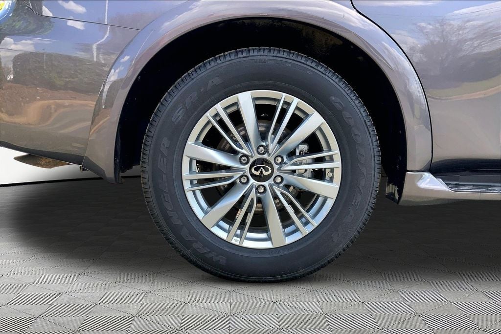 2024 INFINITI QX80 LUXE