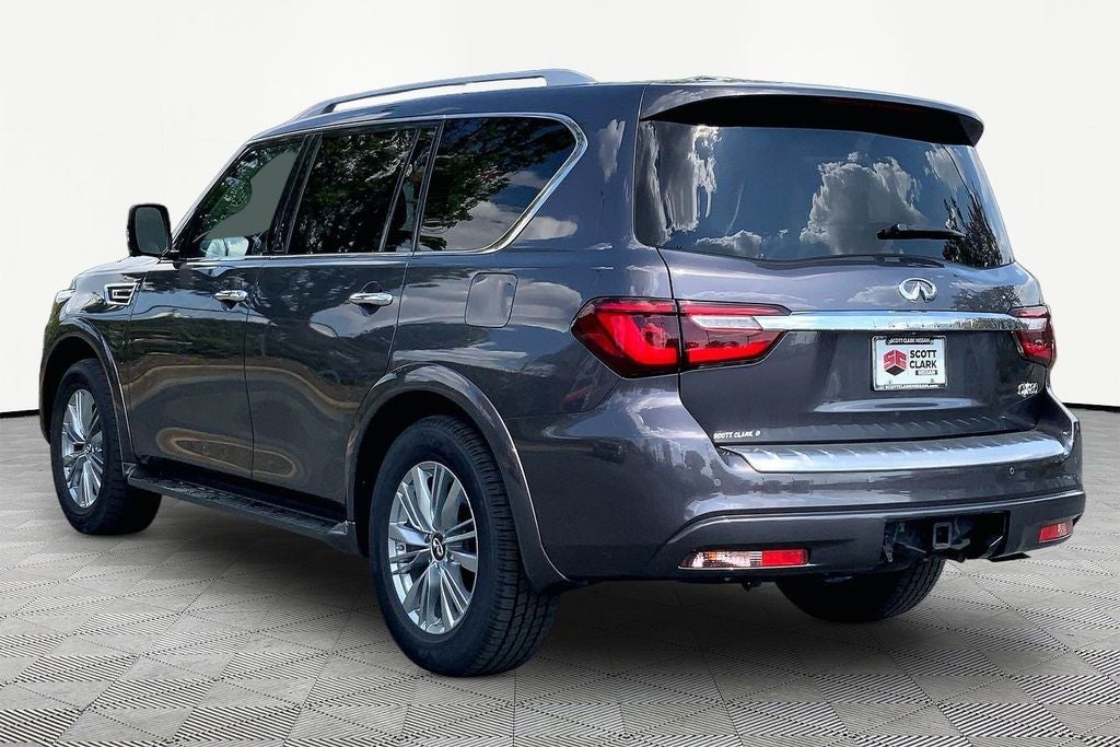 2024 INFINITI QX80 LUXE