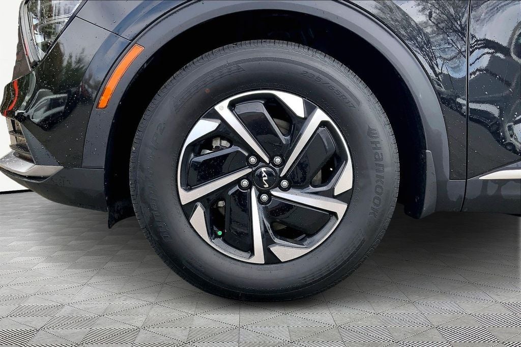 2025 Kia Sportage Hybrid LX