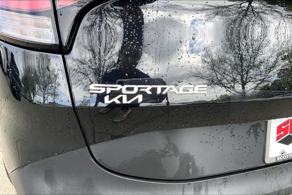 2025 Kia Sportage Hybrid LX