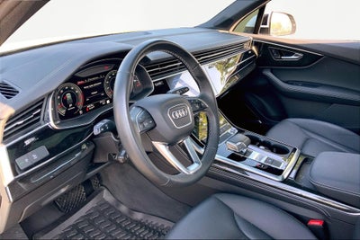 2025 Audi Q7 Premium Plus