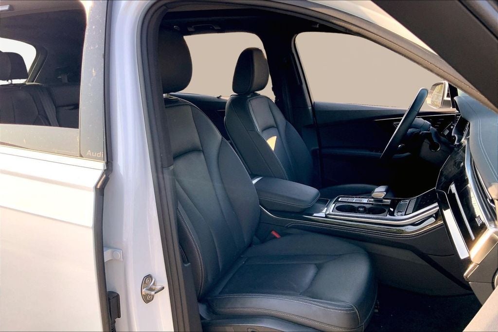 2025 Audi Q7 Premium Plus