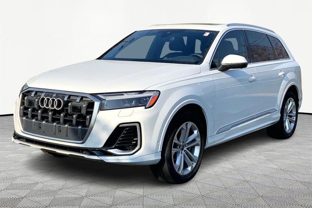 2025 Audi Q7 Premium Plus