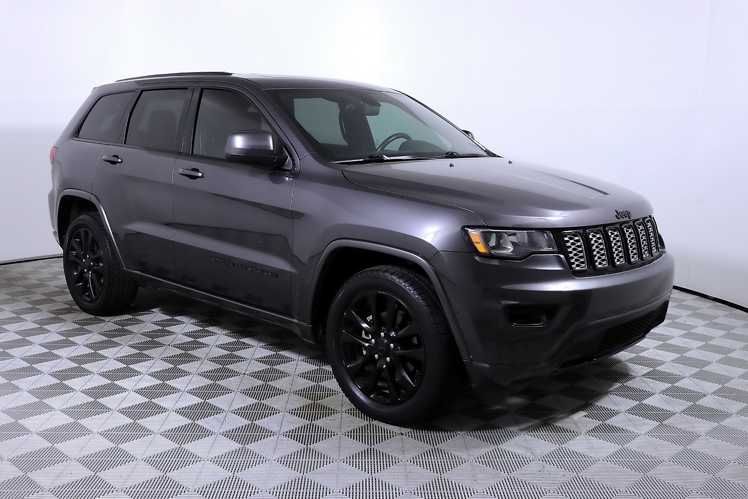 2017 Jeep Grand Cherokee Altitude
