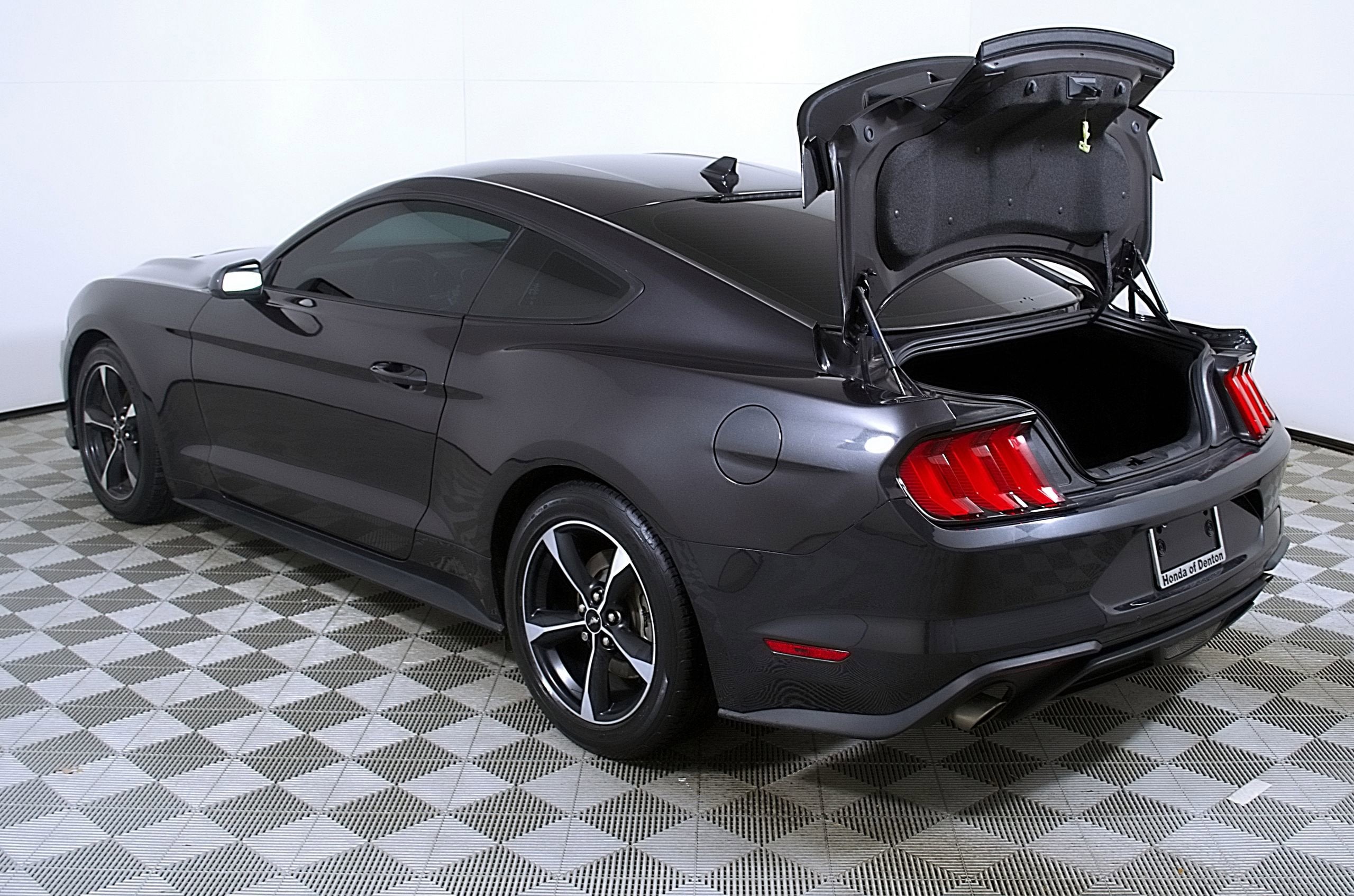 2023 Ford Mustang EcoBoost