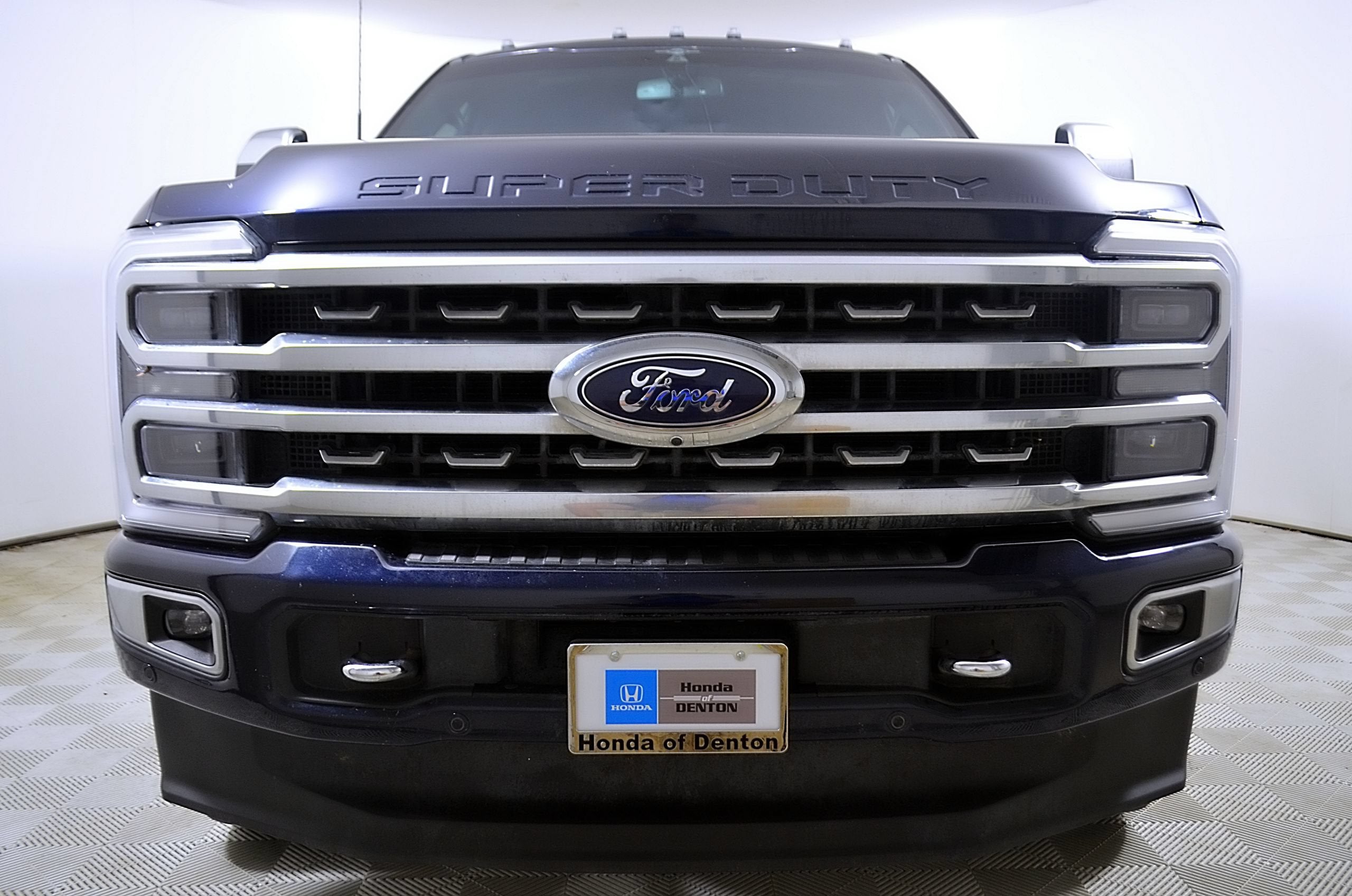 2023 Ford Super Duty F-250 SRW Platinum