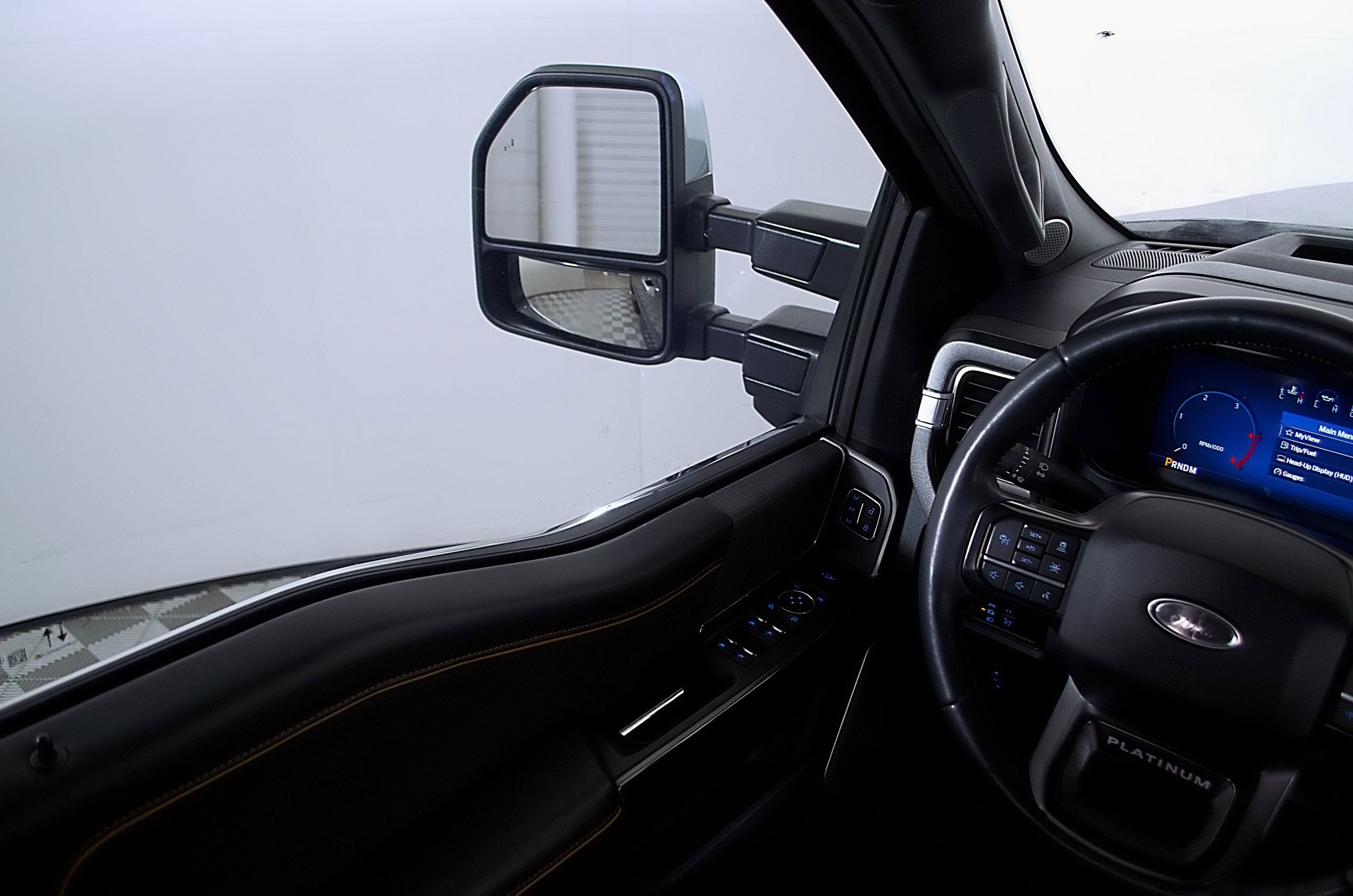 2023 Ford Super Duty F-350 SRW Platinum