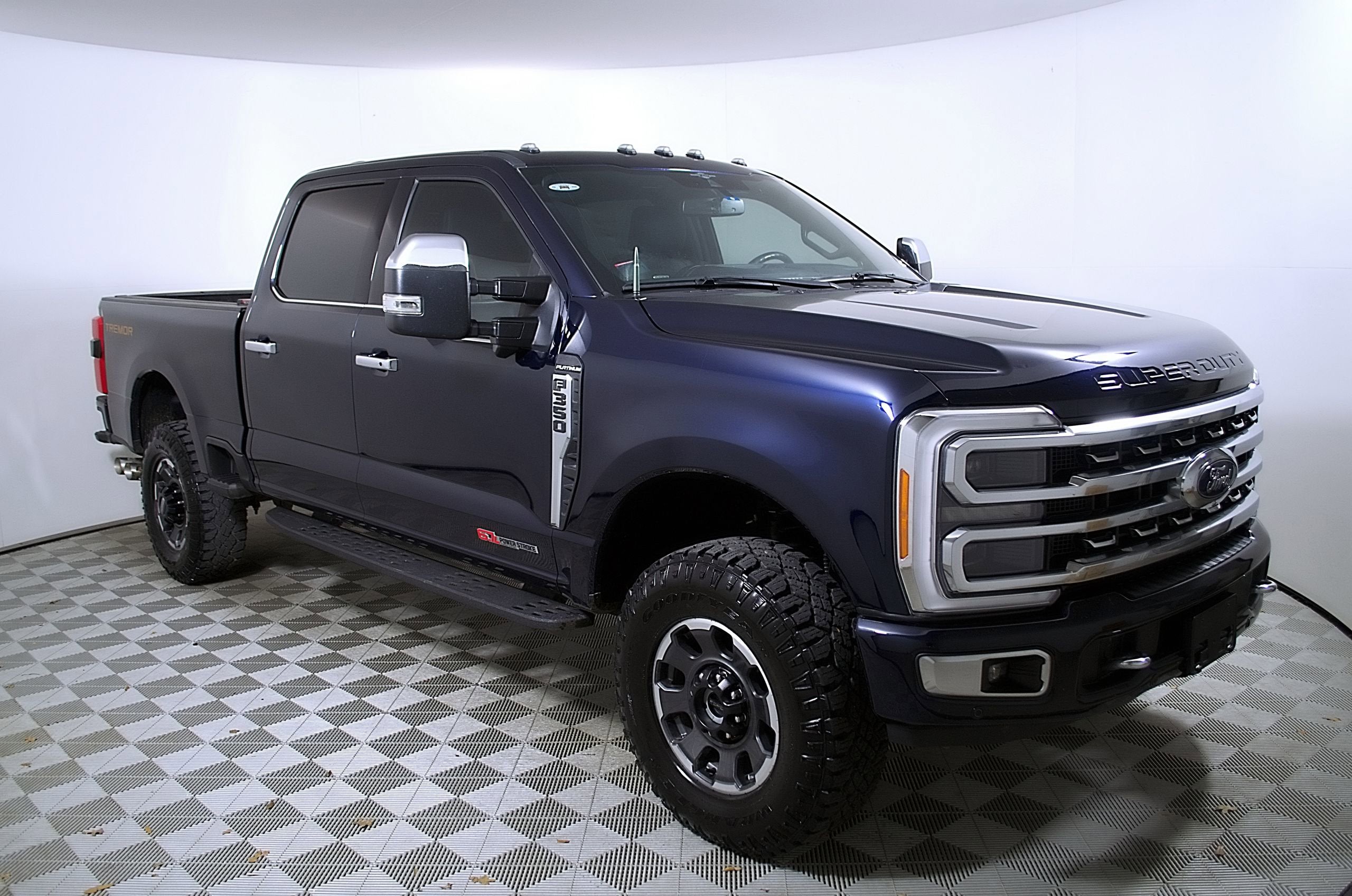 2023 Ford Super Duty F-350 SRW Platinum