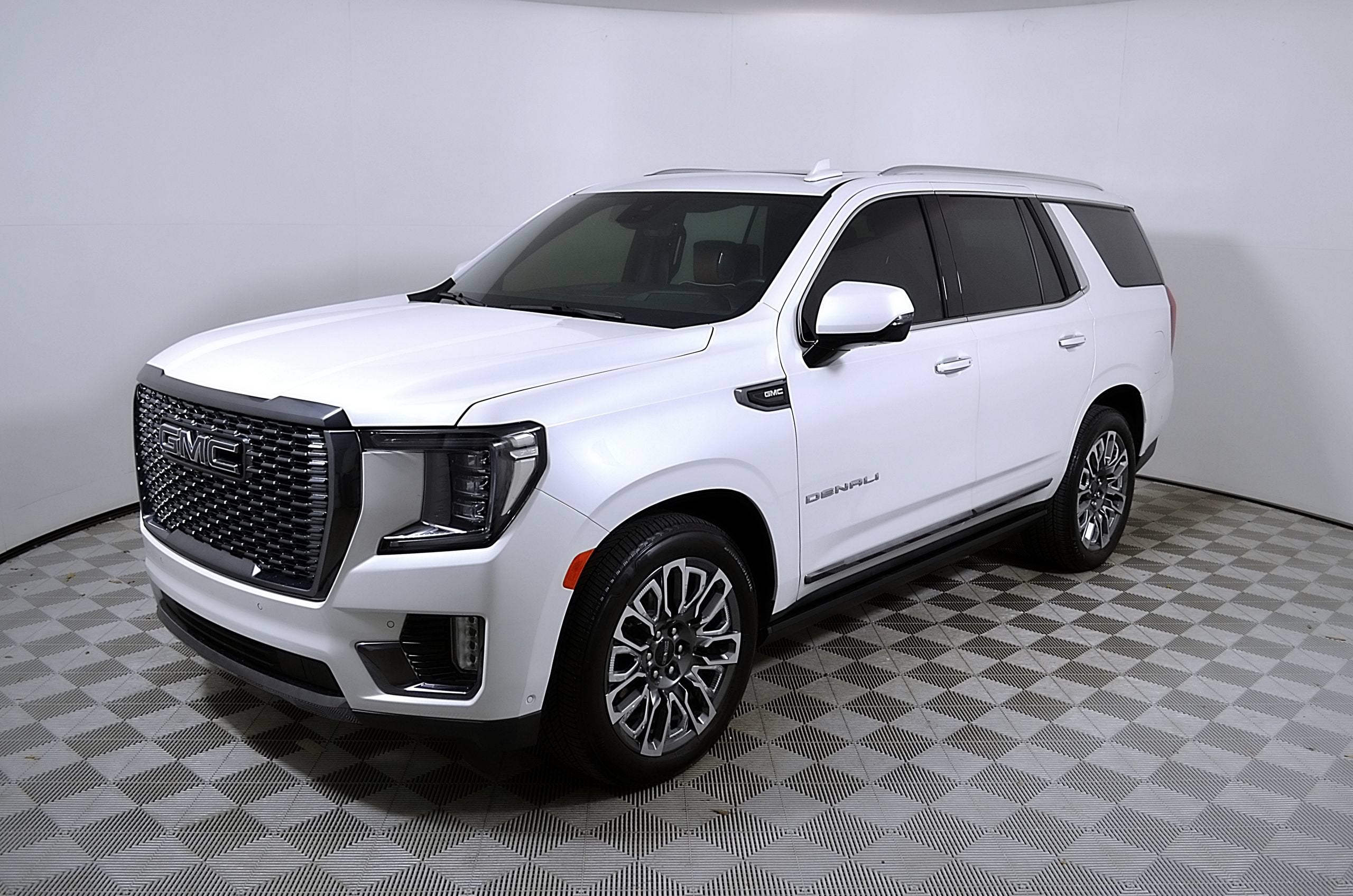 2024 GMC Yukon Denali Ultimate