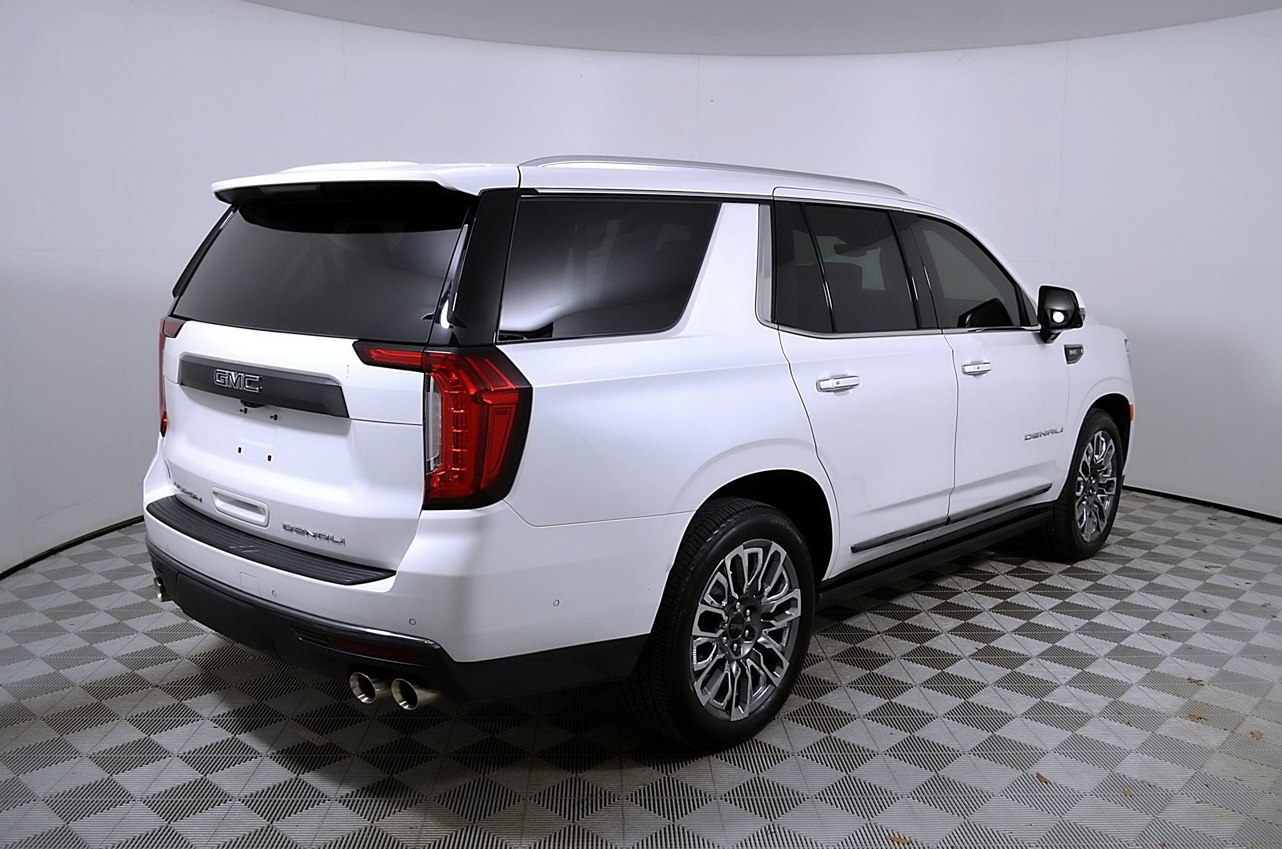 2024 GMC Yukon Denali Ultimate