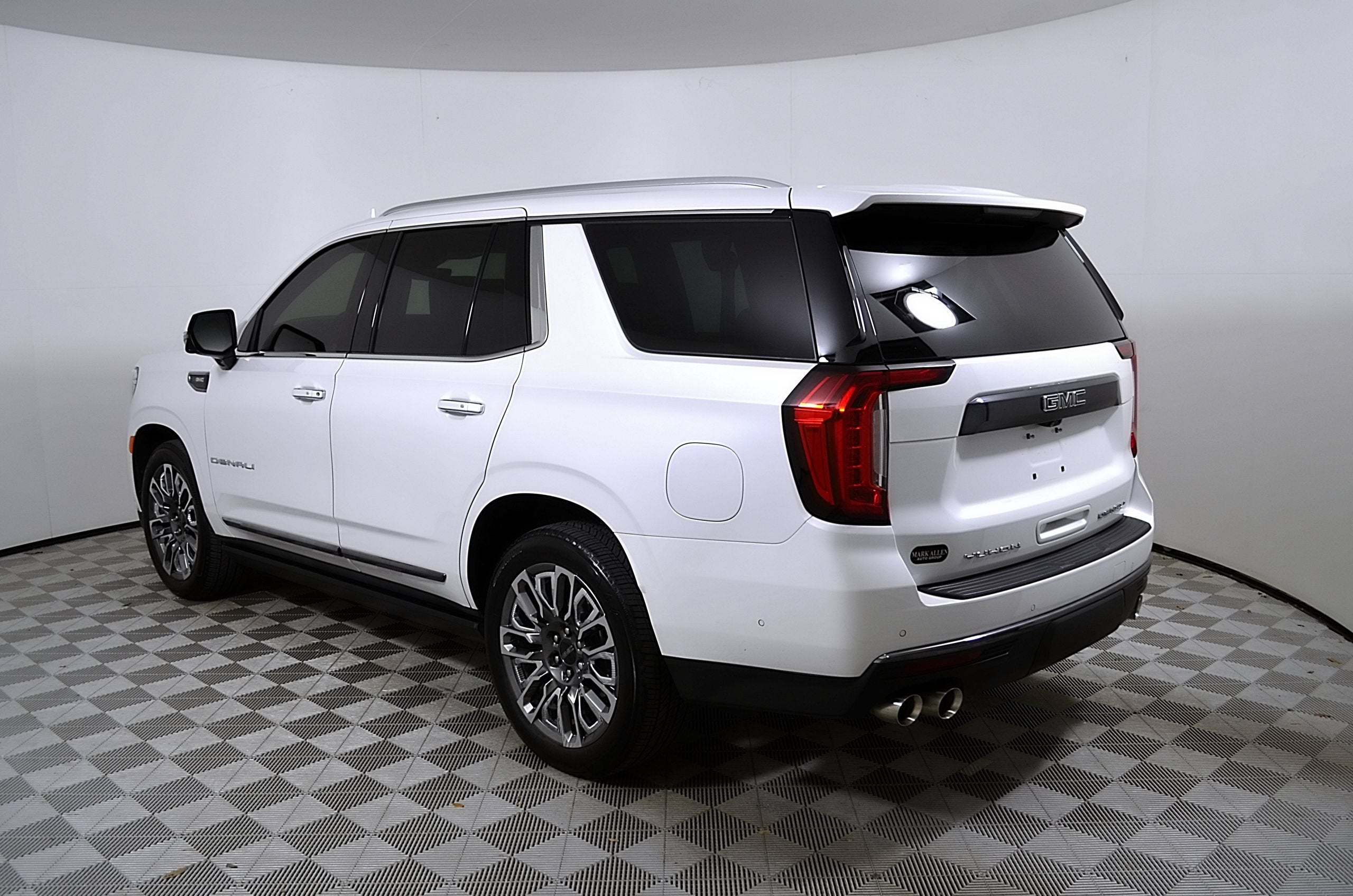 2024 GMC Yukon Denali Ultimate