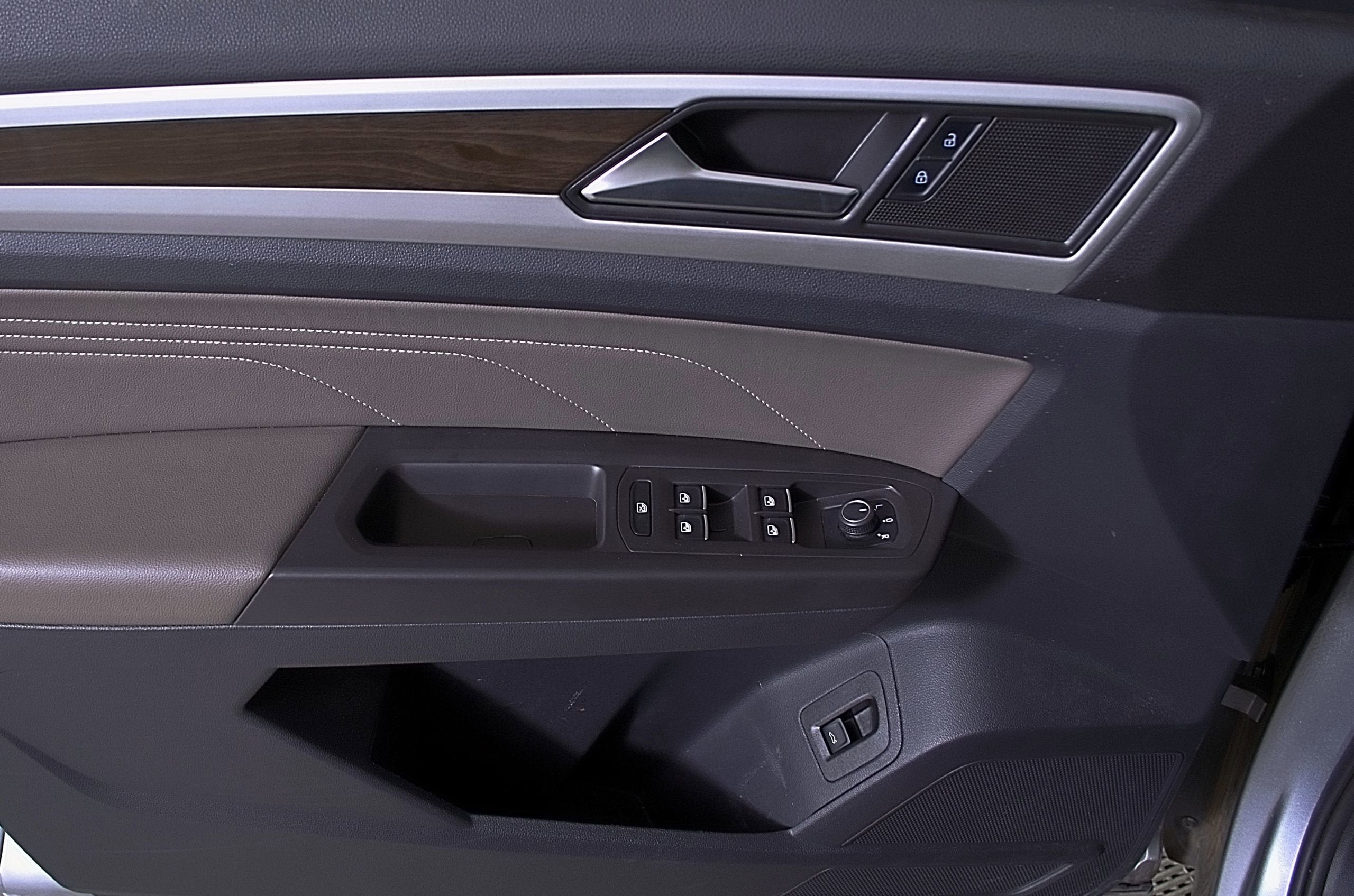 2022 Volkswagen Atlas 2.0T SE with Technology