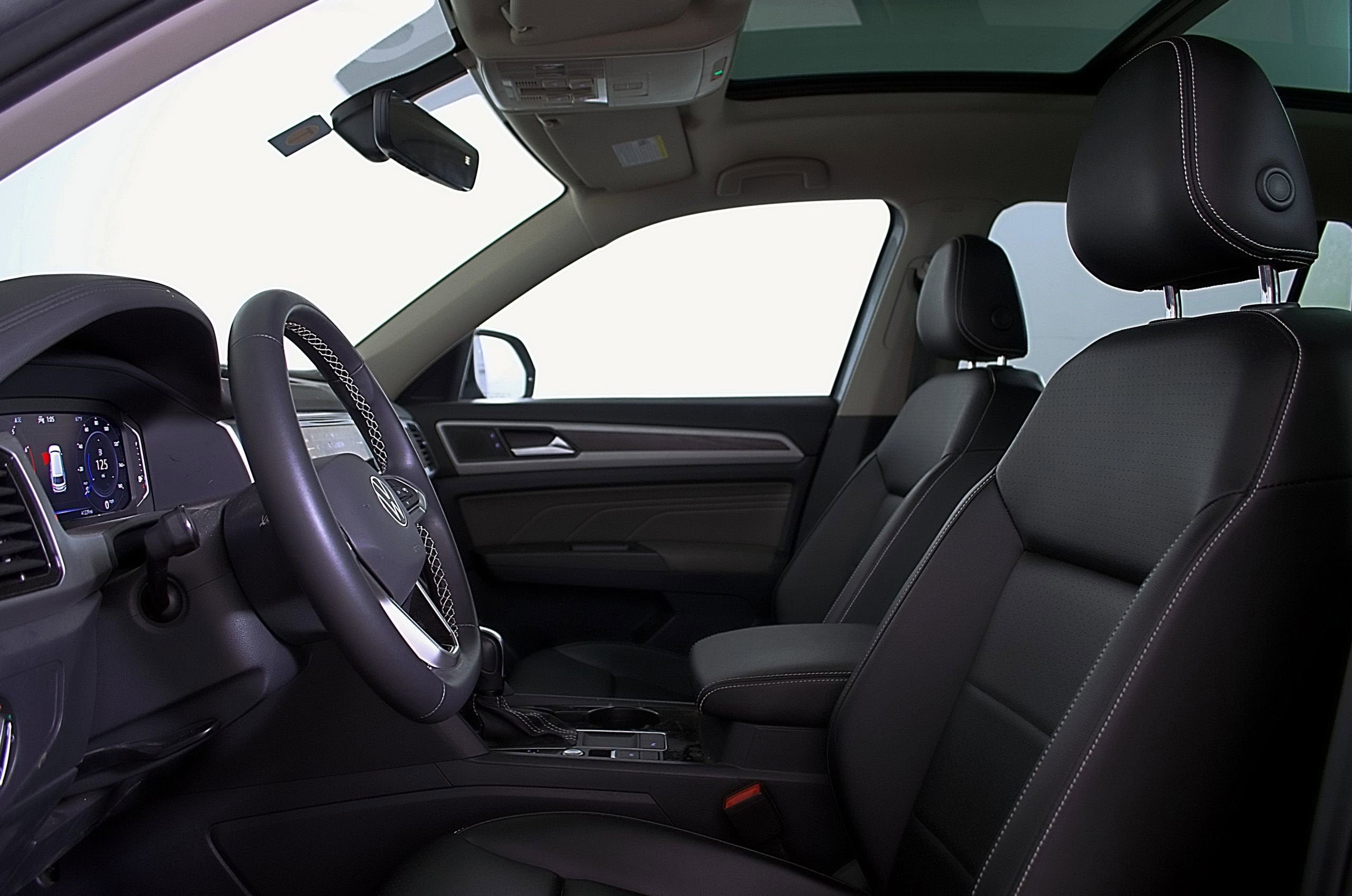 2022 Volkswagen Atlas 2.0T SE with Technology