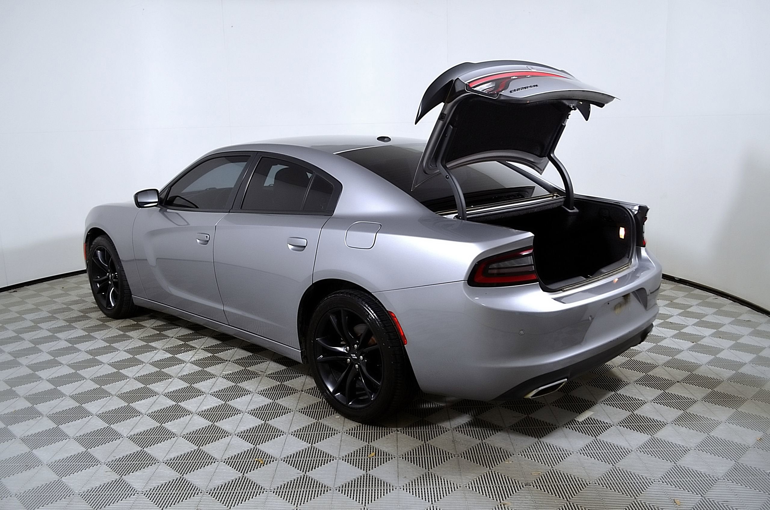 2018 Dodge Charger SXT