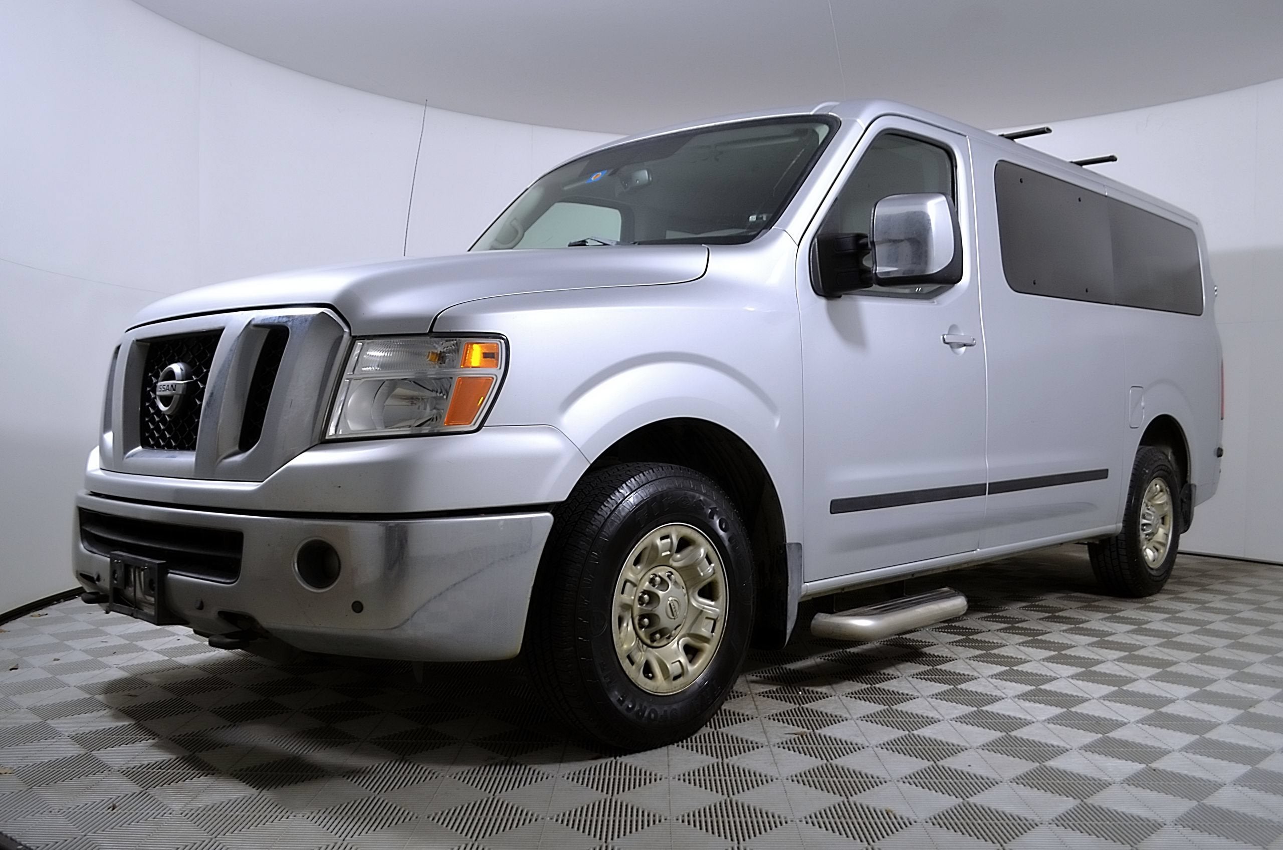 2017 Nissan NV Passenger SL
