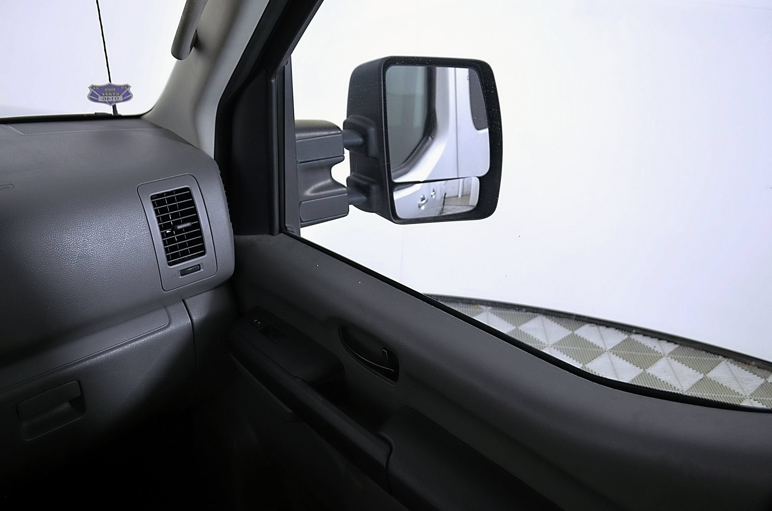 2017 Nissan NV Passenger SL