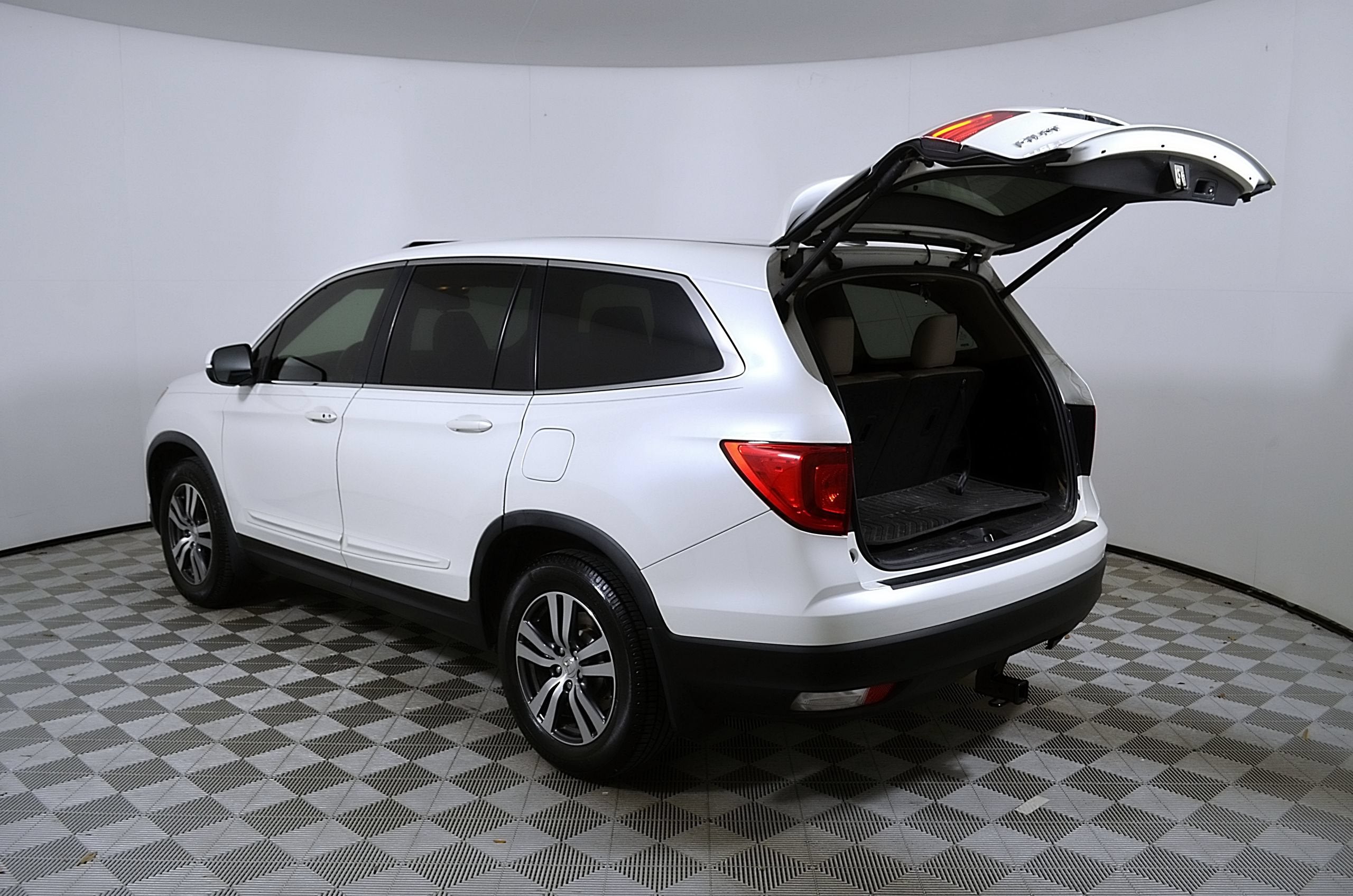 2018 Honda Pilot EX-L w/ Honda Sensing
