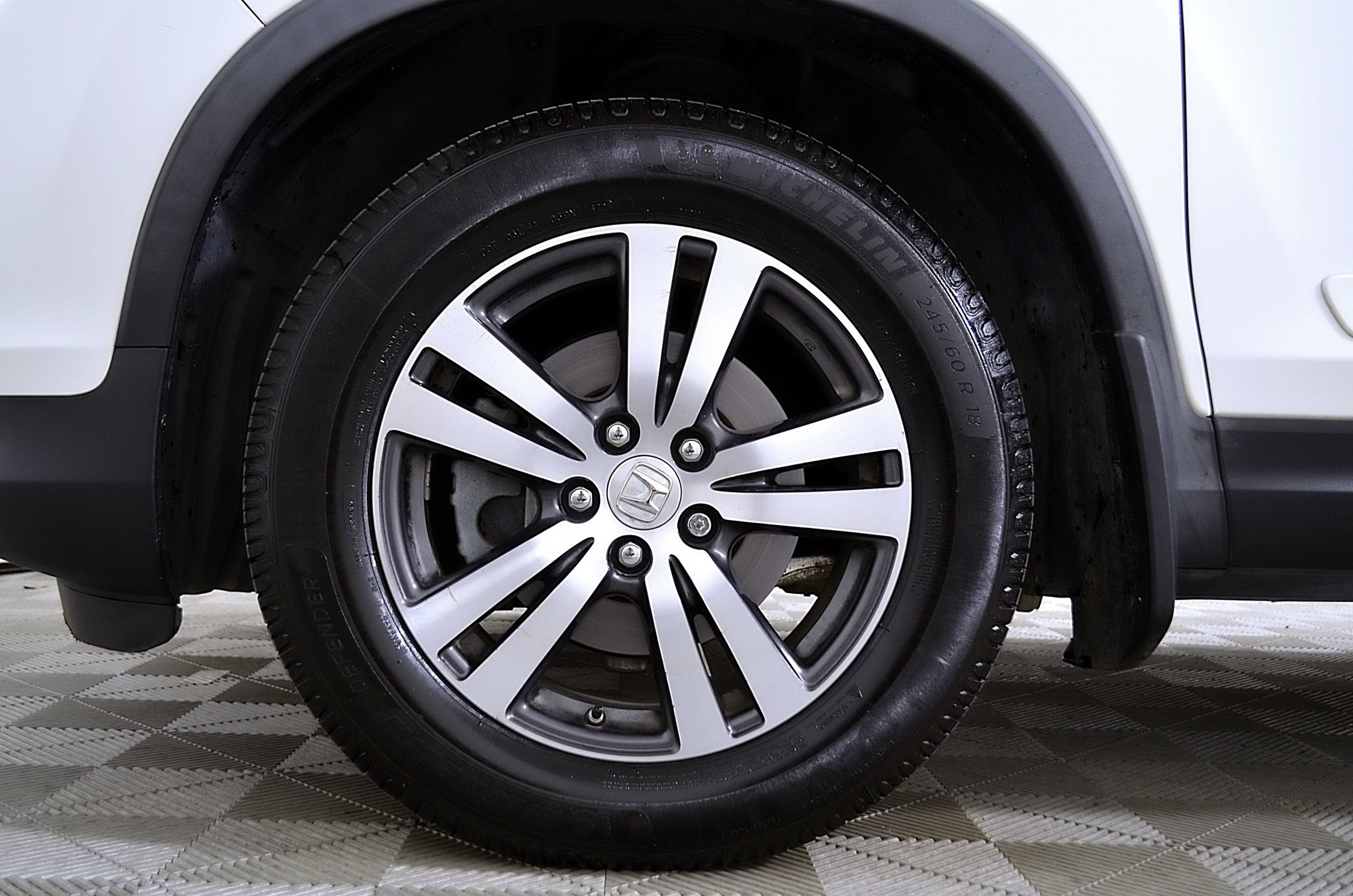 2018 Honda Pilot EX-L w/ Honda Sensing