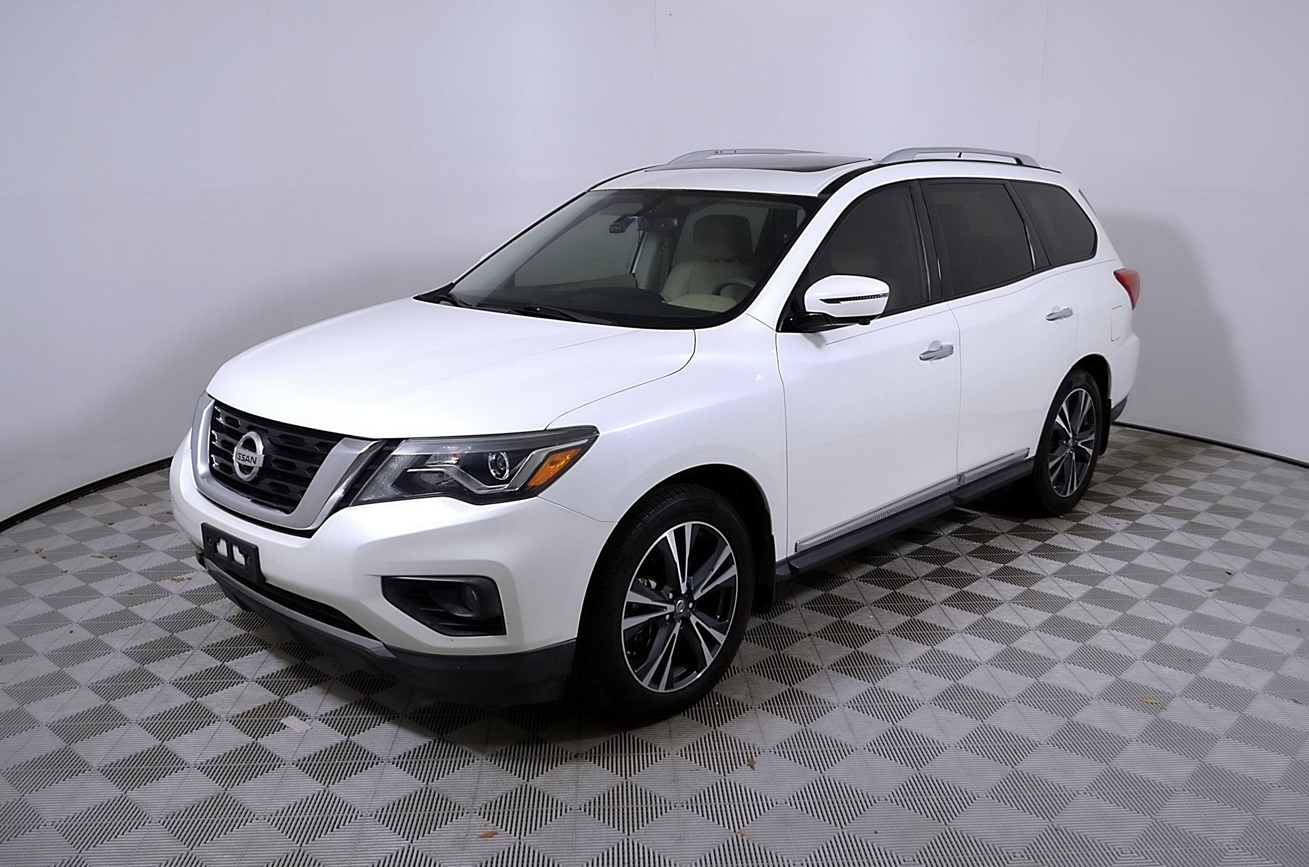 2018 Nissan Pathfinder Platinum