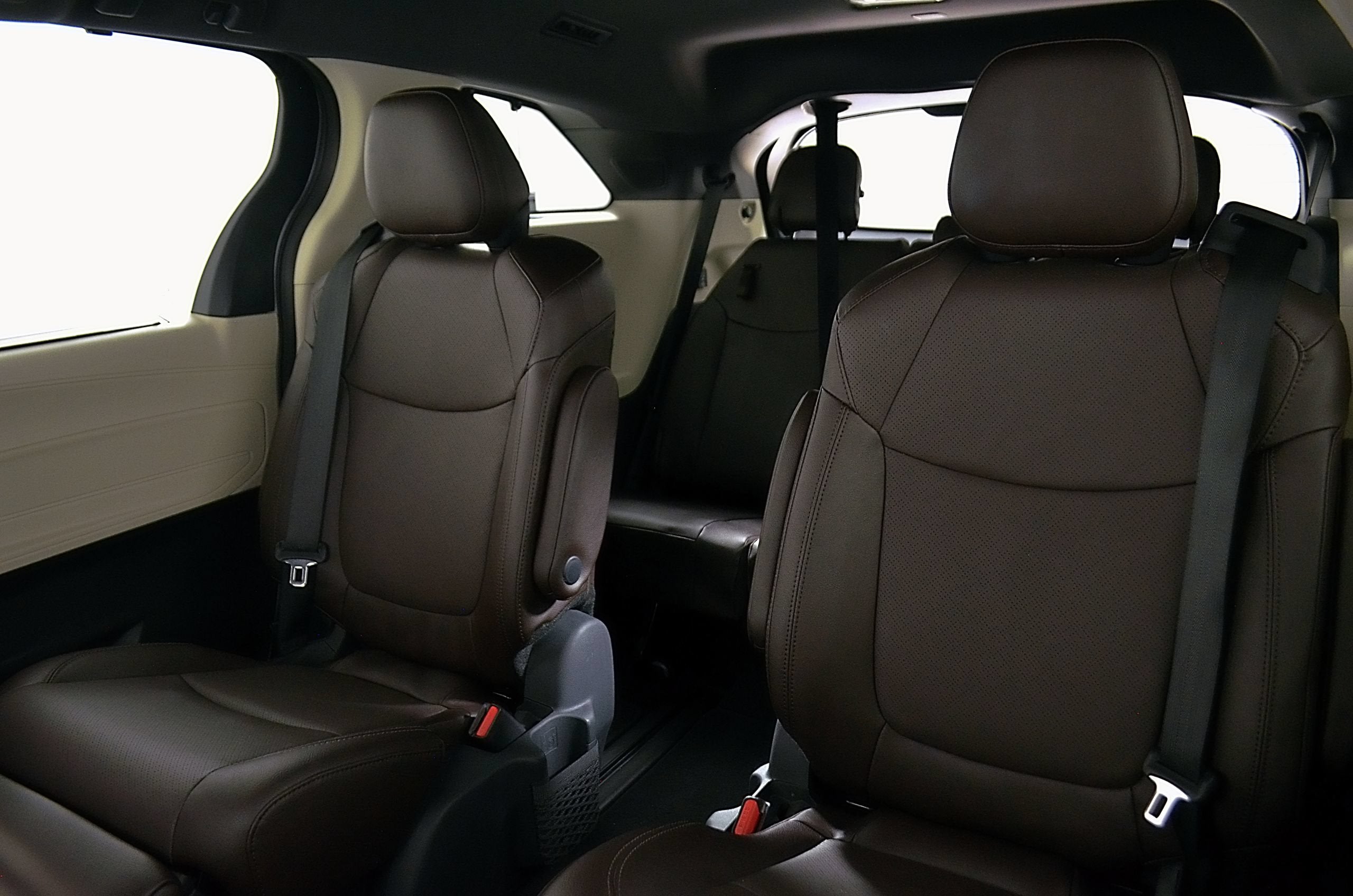 2024 Toyota Sienna Platinum