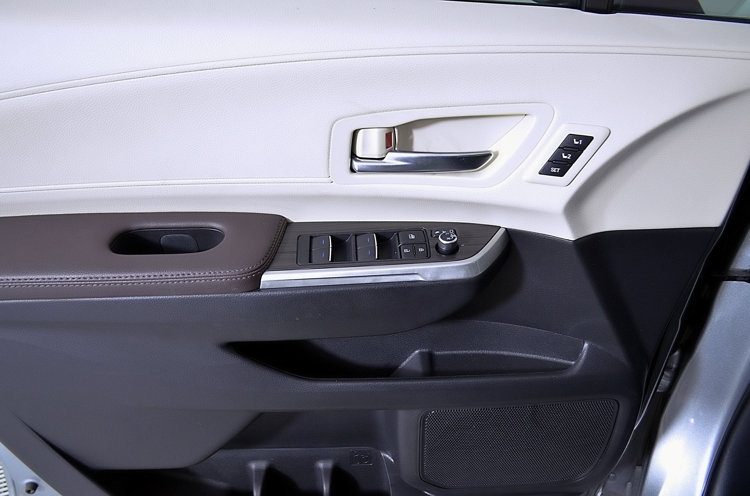 2024 Toyota Sienna Platinum